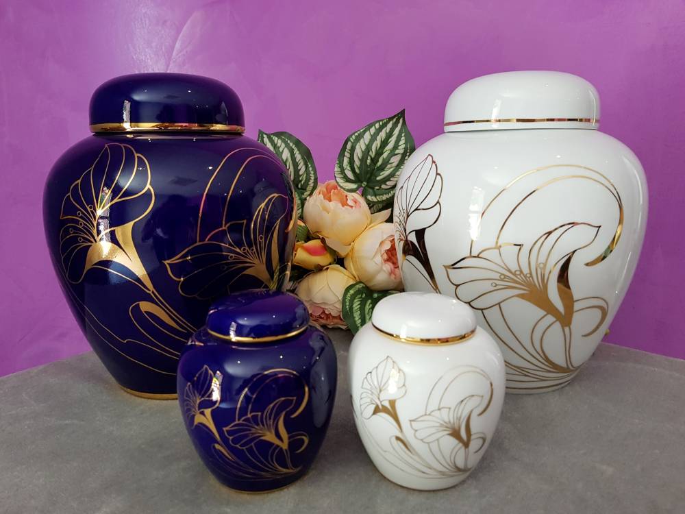 39 Urnes Porcelaine