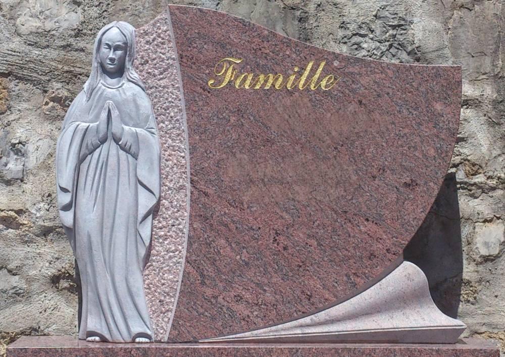 photo 65 stèle vierge sculptée